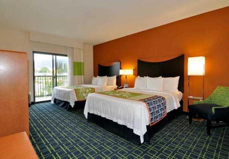 Fairfield Inn & Suites Tehachapi Phòng bức ảnh